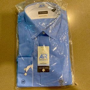 Van Heusen men’s New XL long sleeve dress shirt